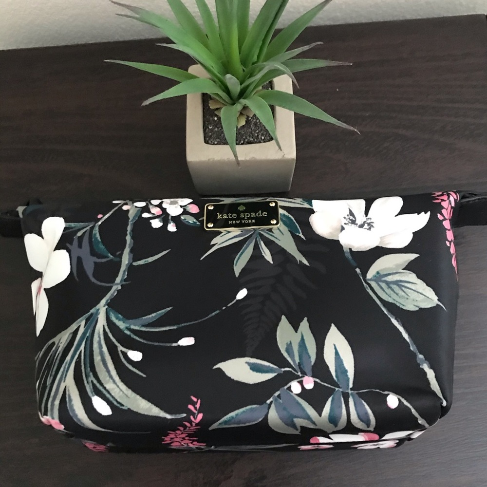 Kate Spade Wilson Road Botanical Jodi Cosmetic Bag - Picture 4 of 7